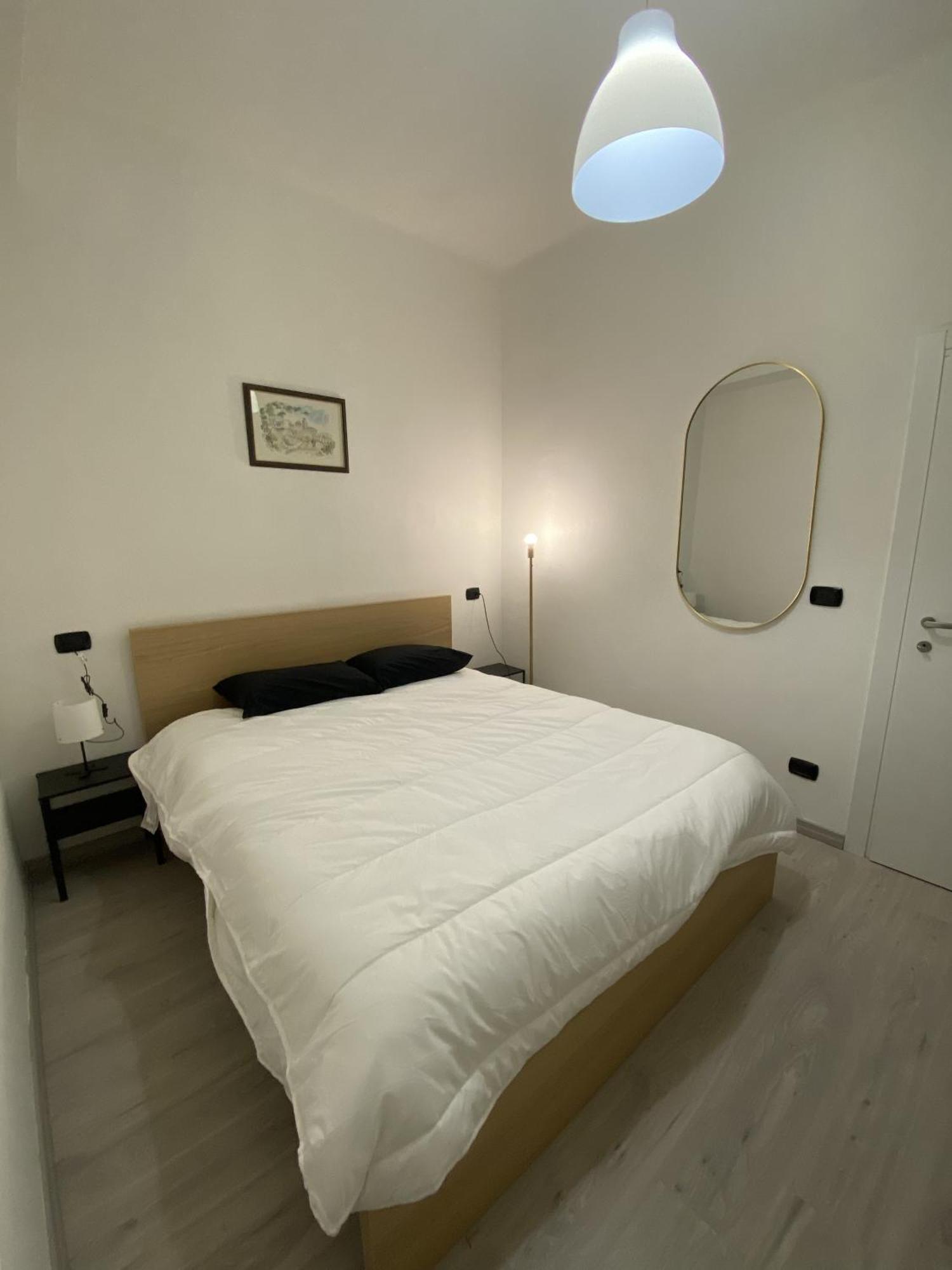 Lake Front Apartments, 레코 외부 사진